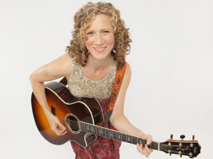 Laurie_Berkner_solo_photo_credit_Jayme_Thornton_72dpi